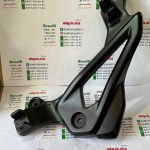 براکت جا پایه سمت راست (پدال ترمز) موتور پالس LS135 مشکی اصلی