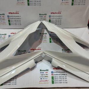 قاب (فلاپ) بغل کنسول بلوری چراغ موتور آپاچی 150 160 و 180 جدید سفید (جفتی)
