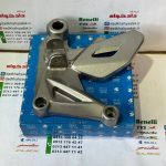 براکت جاپایه جلو سمت راست (پدال ترمز) موتور پالس NS200 ,150 ان اس AS ای اس مدل بالا رنگ نوک مدادی اصلی